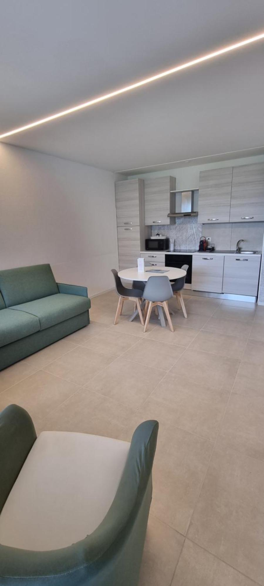 Relax-Lugano Lake 比索内 外观 照片