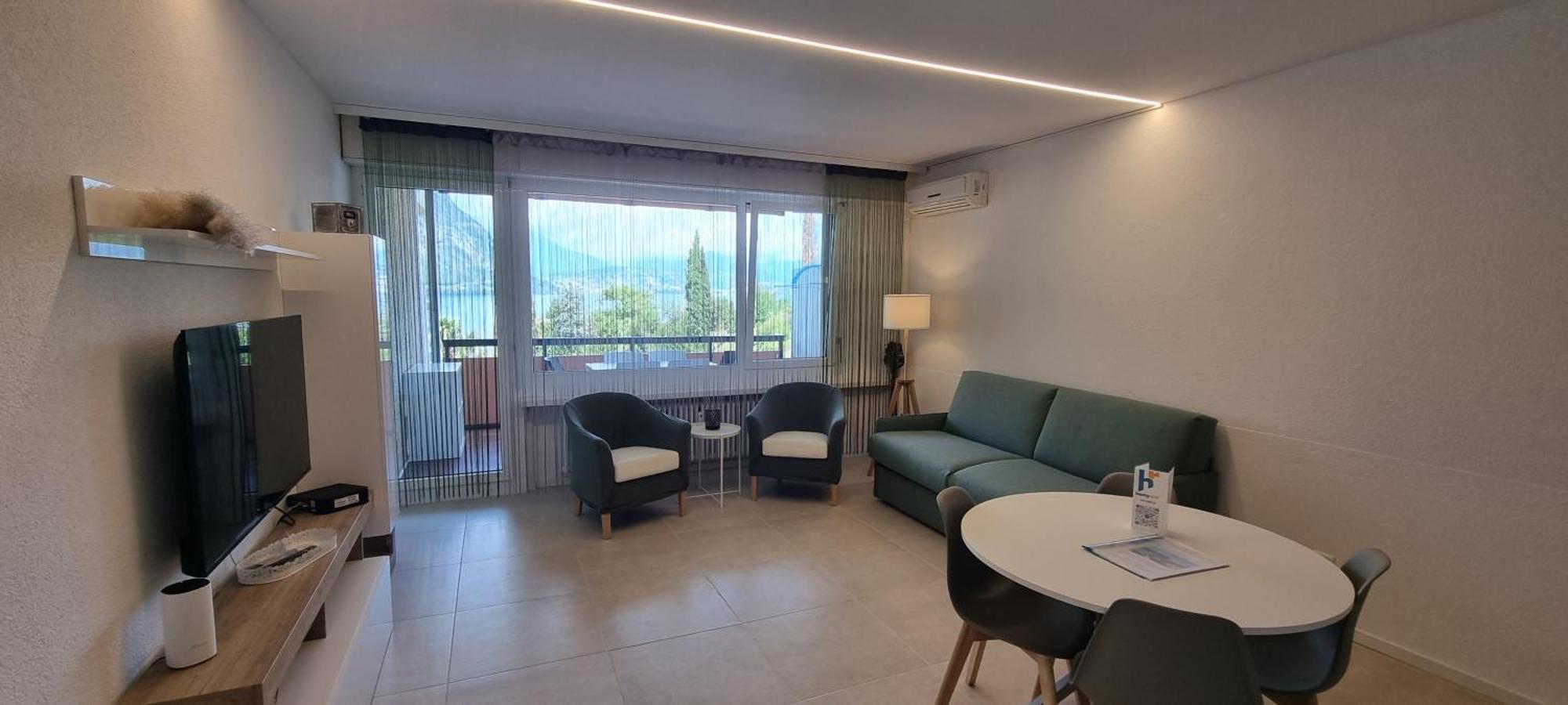 Relax-Lugano Lake 比索内 外观 照片