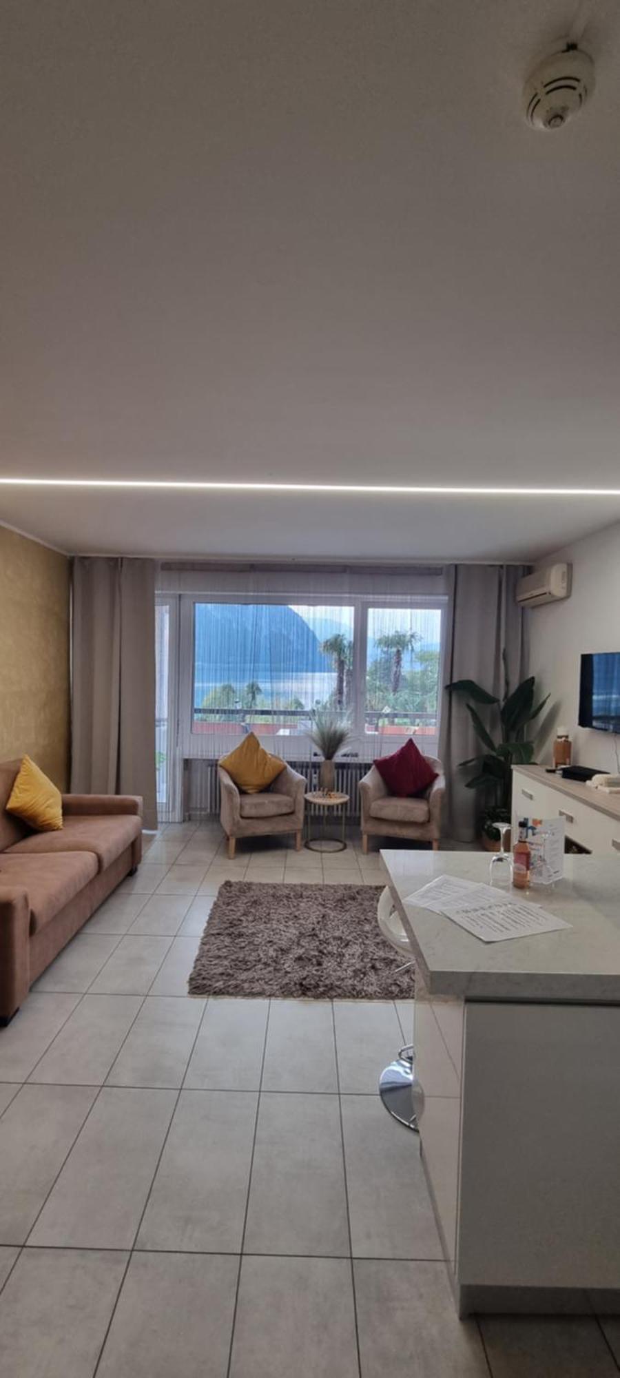 Relax-Lugano Lake 比索内 外观 照片